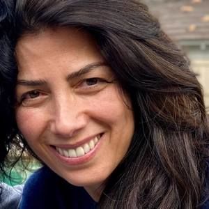 Meet your Posher, Lara